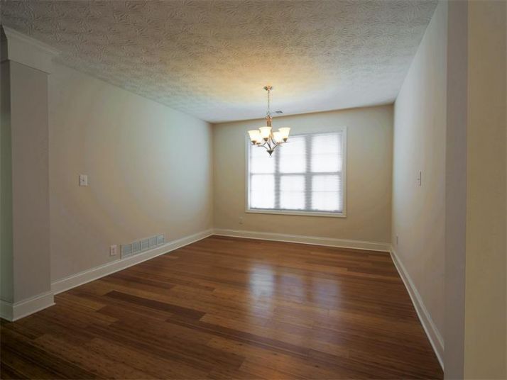 210 Eagle Glen Court, Woodstock, GA 30189