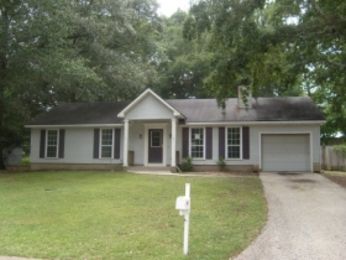 121 Appomatox Dr, Daphne, AL 36526