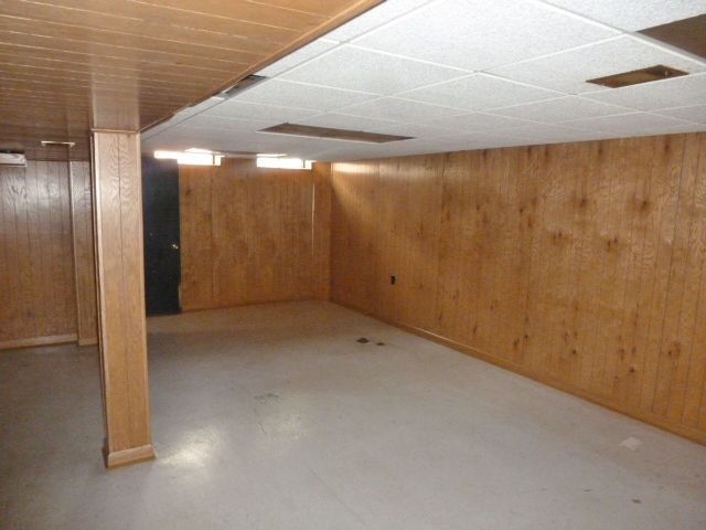 5025 Frazho Rd, Warren, MI 48091