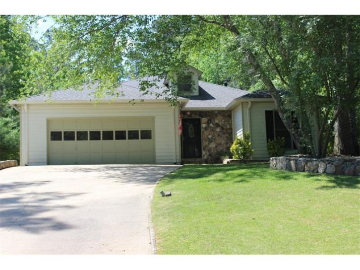 904 Emerald Court, Woodstock, GA 30189