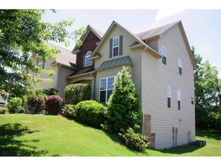 3807 Walnut Grove Way, Gainesville, GA 30506