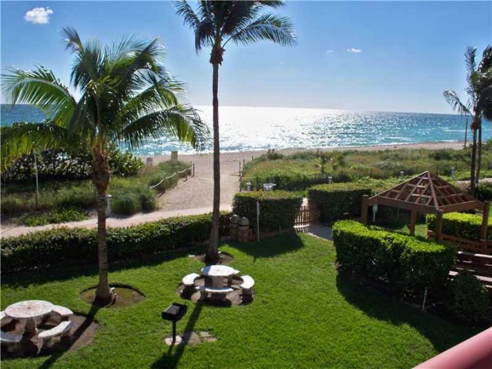 6767 COLLINS AV # 404, Miami Beach, FL 33141