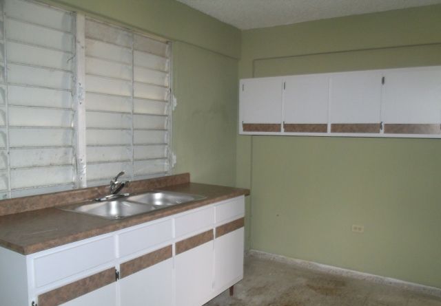 312 Calle 13 02, Bayamon, PR 00956