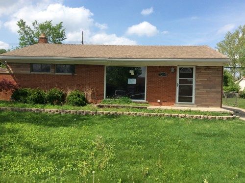 32514 Grinsell Dr, Warren, MI 48092