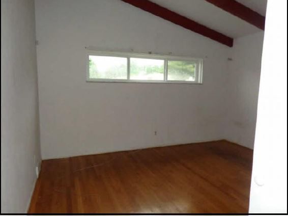 5207n Norwood Dr, Saint Louis, MO 63115