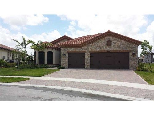 8891 LAKEVIEW PL, Pompano Beach, FL 33076