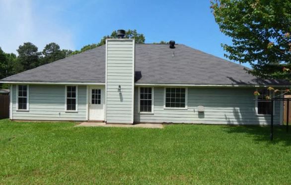 111 N Maple St, Haughton, LA 71037