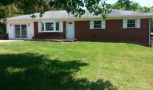 305 Holiday Dr Lexington, NC 27295