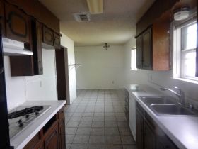 1407 Vfw St, Mineral Wells, TX 76067