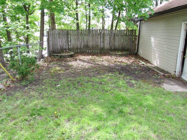 741 Owego Dr, Pontiac, MI 48341