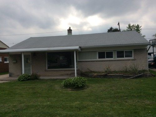 26277 Lehner St, Roseville, MI 48066