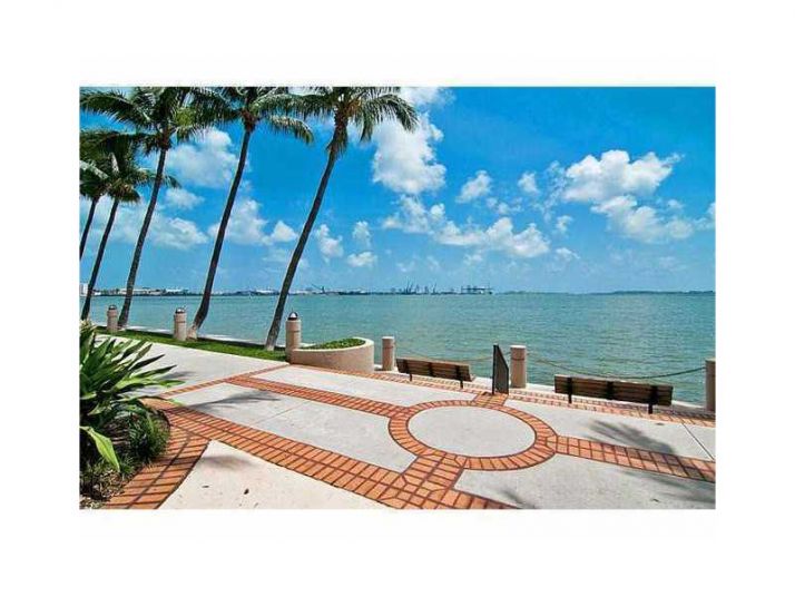 540 BRICKELL KEY DR # 1711, Miami, FL 33131
