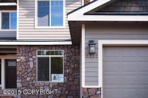 8549 E Wolf Creek Road, Palmer, AK 99645