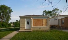 38 Wells Avenue Harvey, IL 60426