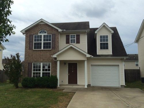 1243 Shannon Ln, La Vergne, TN 37086