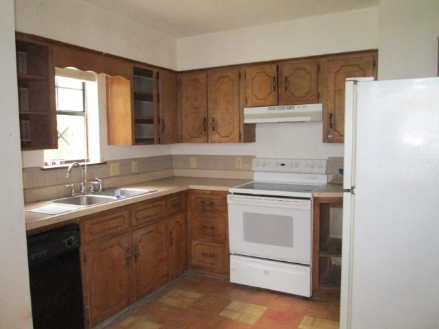 103 Pond St, Cabot, AR 72023