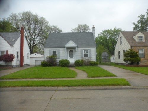 14737 Lincoln Ave, Eastpointe, MI 48021