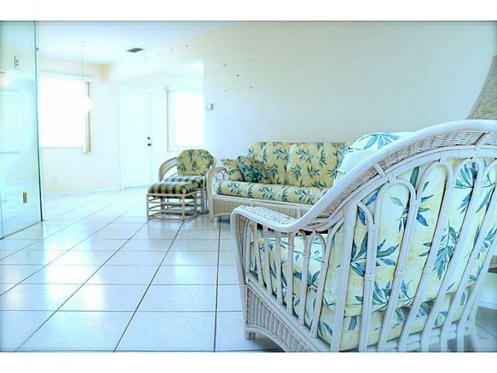 3108 SHERIDAN LN # 190, Hollywood, FL 33021