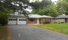 827 Ford Dr Saint Louis, MO 63135