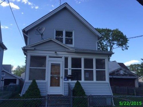 153 Park St, West Haven, CT 06516