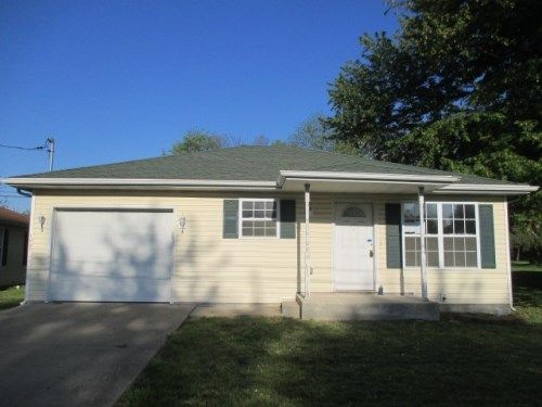 1837 N Marlan Ave, Springfield, MO 65803