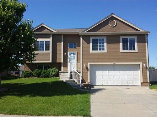 16871 Fowler Ave, Omaha, NE 68116