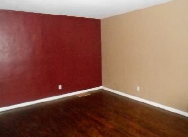 2536 Hillcrest Dr, High Ridge, MO 63049