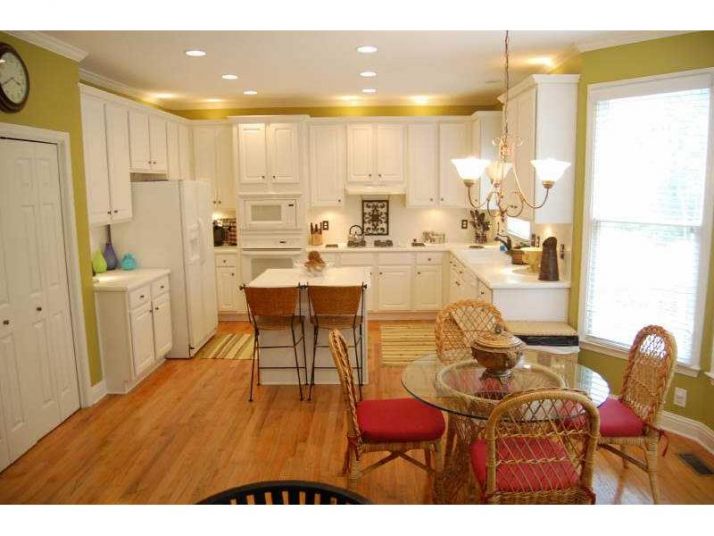 4204 Rockpoint Drive Nw, Kennesaw, GA 30152