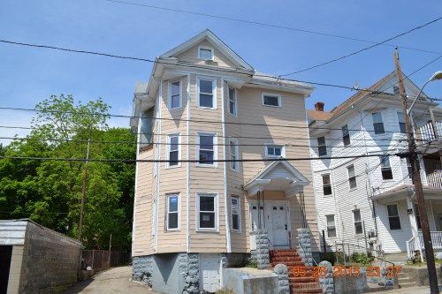 229-231 Carleton St, Providence, RI 02908