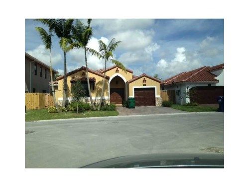 981 NW 97  CT, Miami, FL 33172