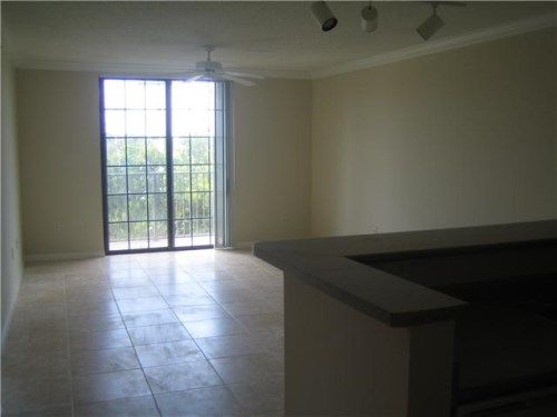 1900 VAN BUREN ST # 307, Hollywood, FL 33020