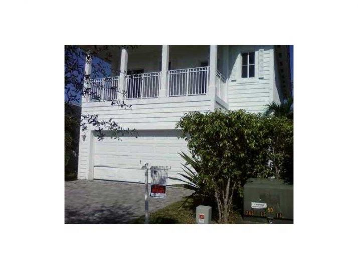 3359 4 ST, Homestead, FL 33033