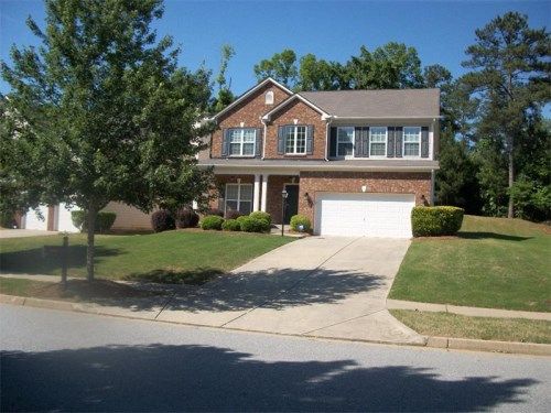 7673 The Lakes Drive, Fairburn, GA 30213