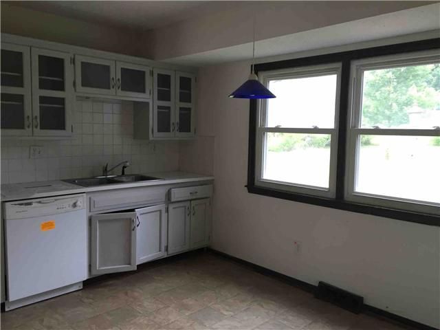 10116 W 67th St, Shawnee, KS 66203