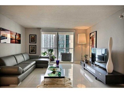 1200 BRICKELL BAY DR # 2418, Miami, FL 33131