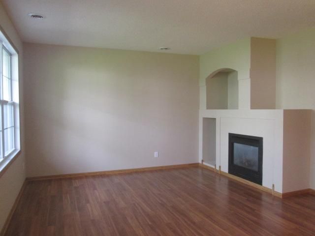 14298 Banyan Ln, Rosemount, MN 55068