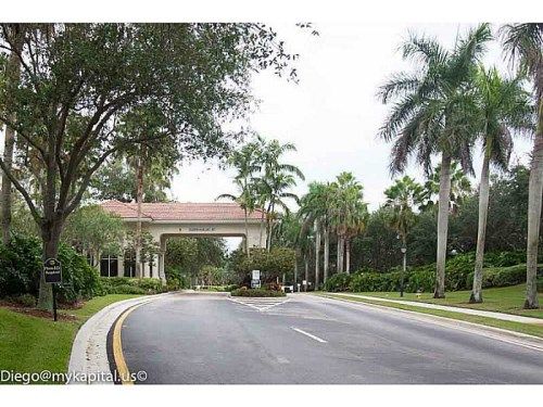 2060 NW 76 TE, Hollywood, FL 33024