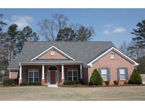2181 Vintage Oaks Drive, Loganville, GA 30052
