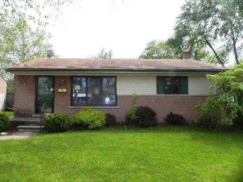 32623 Sandra Ln, Westland, MI 48185
