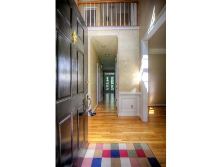 225 Colonial Drive, Woodstock, GA 30189