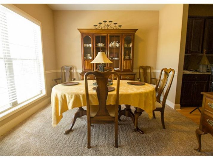 906 Maple Creek Court, Loganville, GA 30052