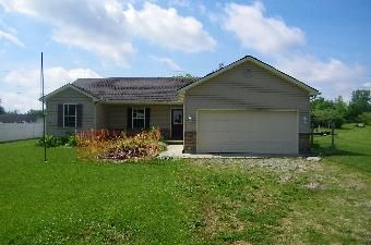 24 Hammer Dr, Eaton, OH 45320