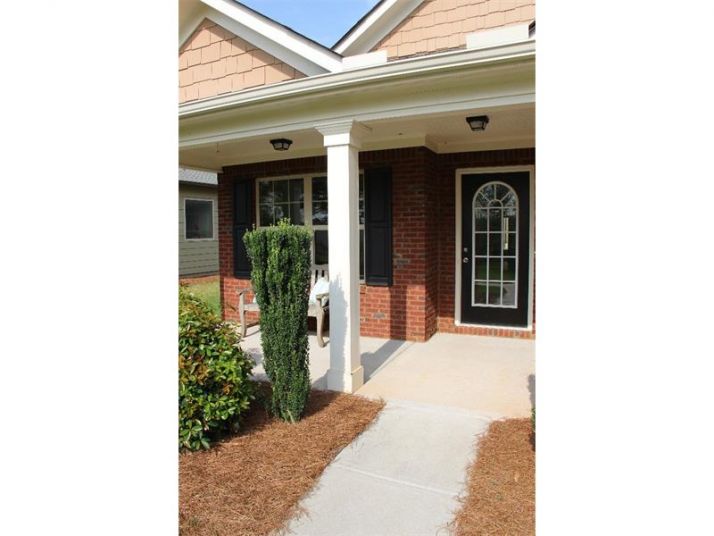 409 Parkstone Drive, Woodstock, GA 30188