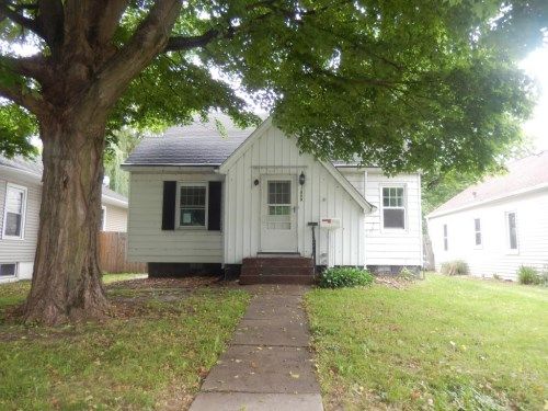 1909 34th Street, Moline, IL 61265