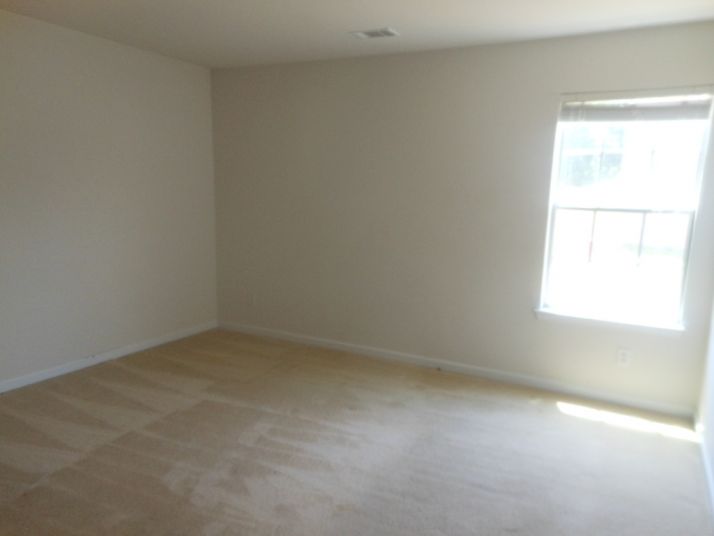 4008 Busby Mill Ct, Ellenwood, GA 30294