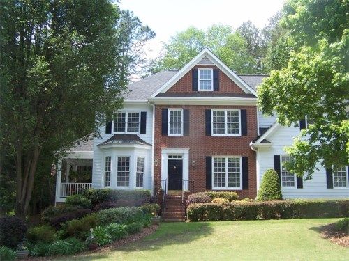 825 Forest Oak Drive, Lawrenceville, GA 30044