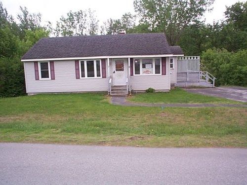 8 Freeborn St, Saint Albans, VT 05478
