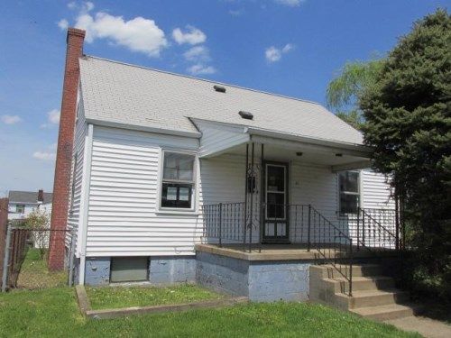 51 Rose Blvd, Uniontown, PA 15401