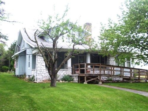 4602 York Rd., New Oxford, PA 17350