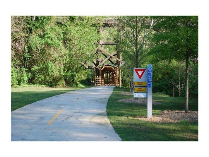 498 Echota Drive Nw, Atlanta, GA 30318